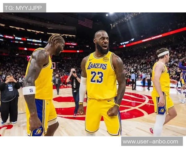 湖人三巨头缺阵逆转开拓者今日老詹回归却遭惨败的背后原因分析